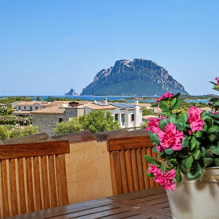 Il Balcone Su Tavolara * Porto San Paolo (Sardinia)