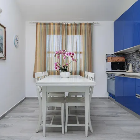 Il Balcone Su Tavolara 度假居 *
